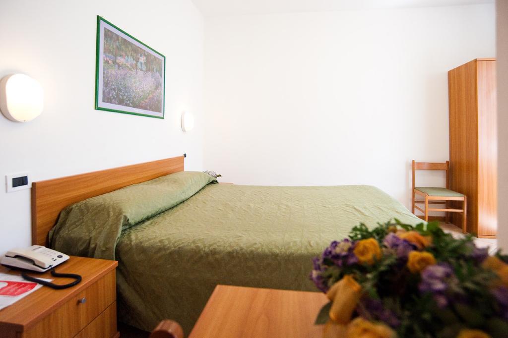 Hotel La Toscana Arezzo Buitenkant foto