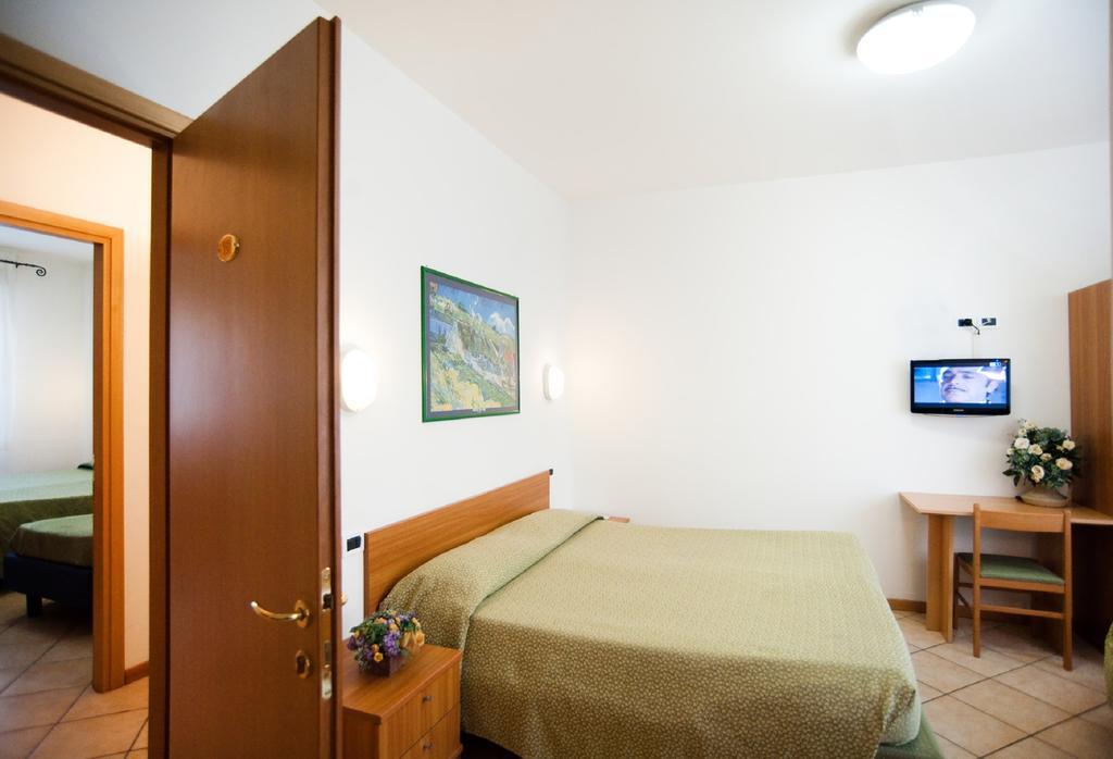 Hotel La Toscana Arezzo Buitenkant foto